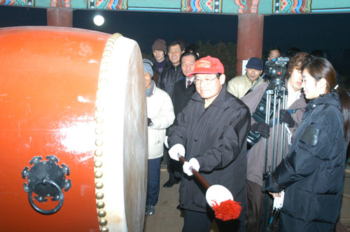 2006년 신년해맞이 행사장에서 대표이미지