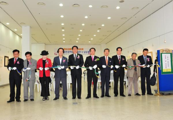 2010년 양천문학회 시화전 및 낭송회 참석 대표이미지