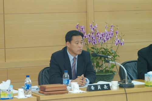행정사무감사장에서 대표이미지
