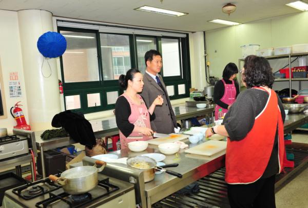 행정사무감사 현장방문 모습 대표이미지