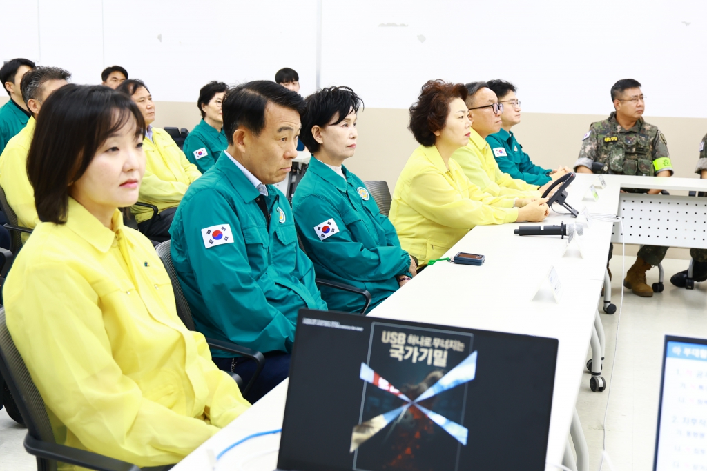 을지연습 훈련 관계자 위문 방문 이미지(3)