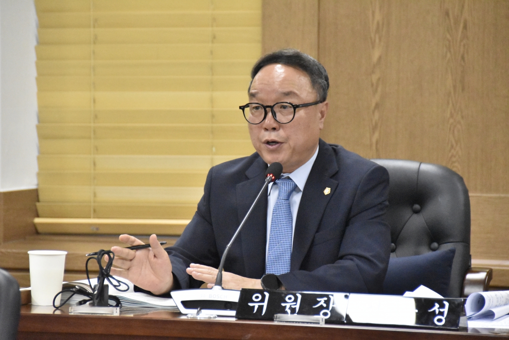 제323회 임시회 행정재경위원회 이미지(3)