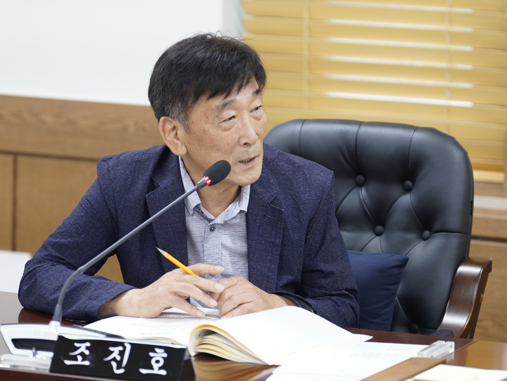 제323회 임시회 복지건설위원회 이미지(8)