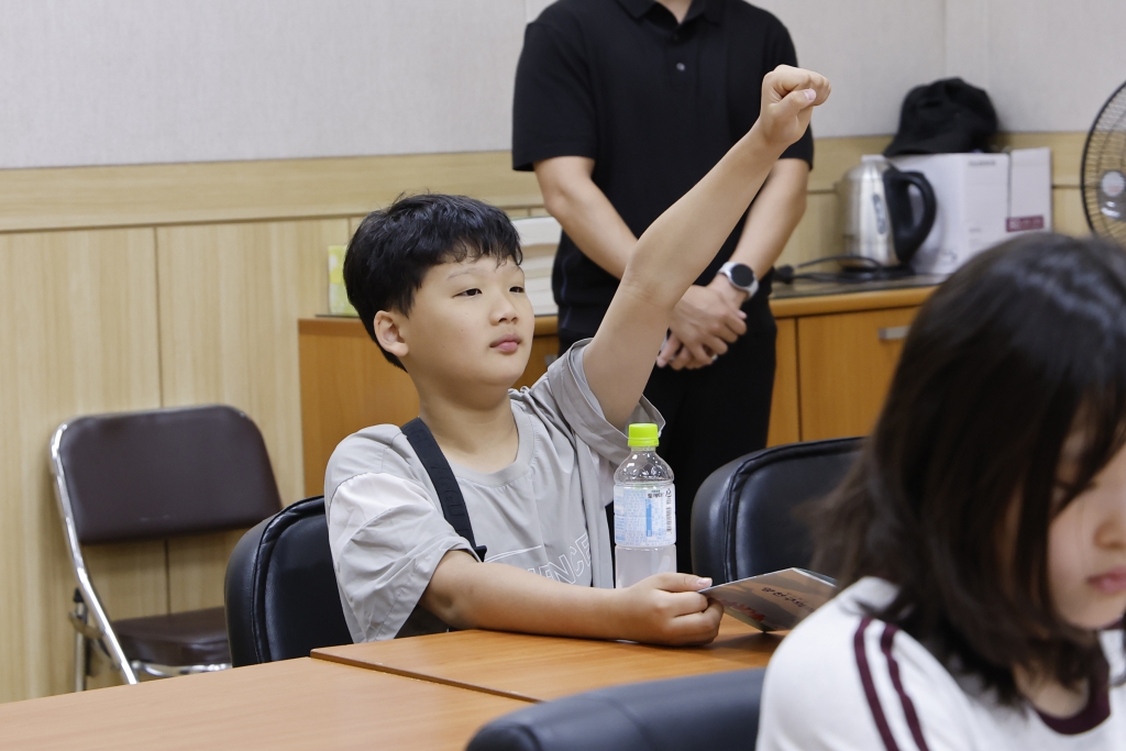 2026년 양천구의회 어린이, 청소년 모의의회 - 신서초 이미지(12)