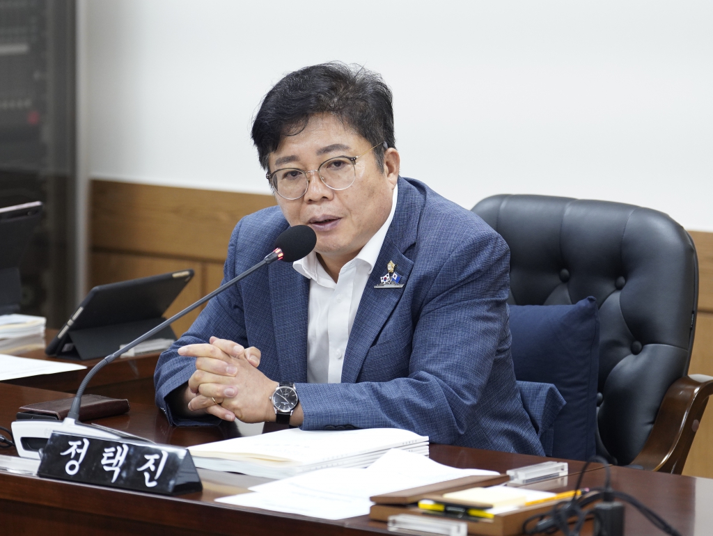 제323회 임시회 복지건설위원회 이미지(7)