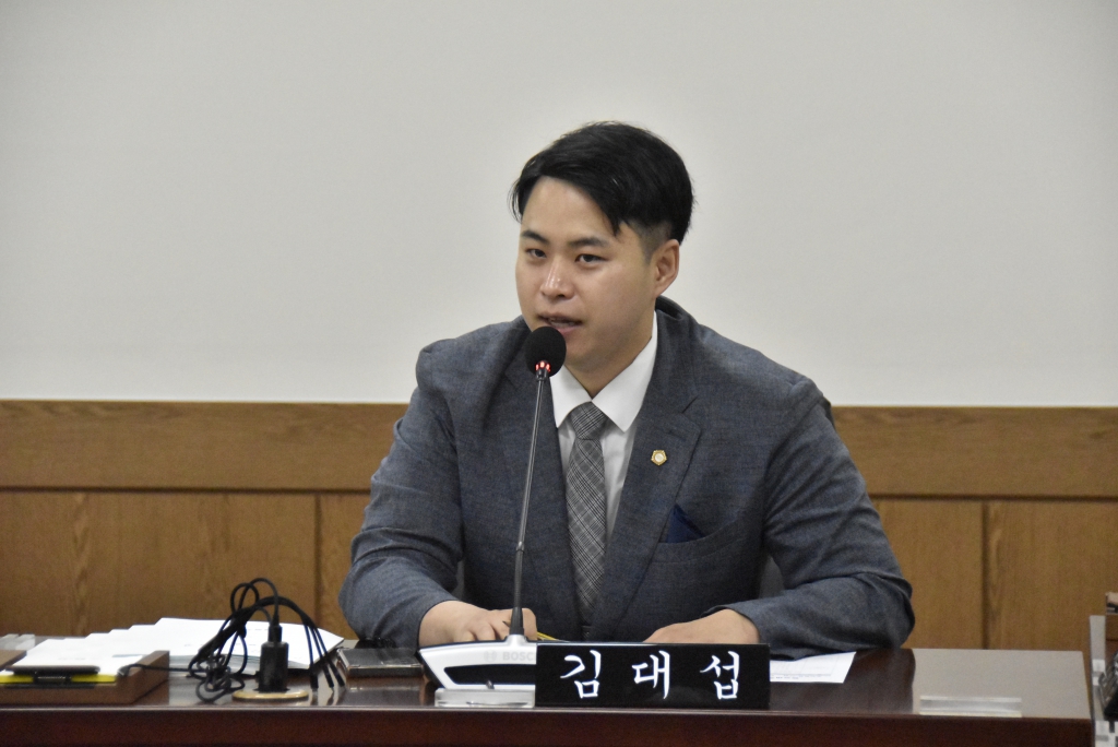 제323회 임시회 행정재경위원회 이미지(5)