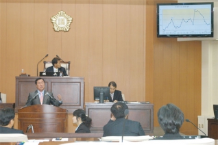 제181회 임시회 2차본회의에서 구정질문하는 모습 대표이미지
