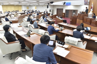  제303회 임시회 제1차 본회의 대표이미지