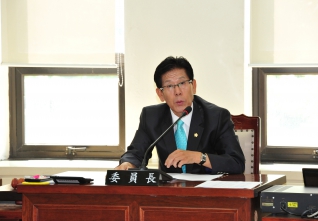 제193회 정례회 예산결산특별위원회 이동만 위원장 선출1 대표이미지
