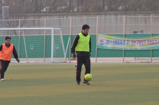 구의회 구청간 친선 축구대회 개최(해누리축구장) 대표이미지