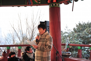 2011년 용왕산 해맞이 행사 개그맨 양원경씨 사회 모습 대표이미지