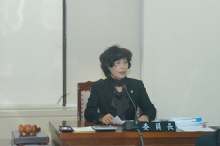 2008년 예산결산특별위원회 위원장으로 선출되어 회의를 진행하는 모습 대표이미지