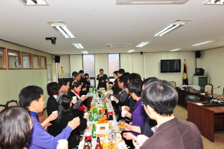 양천구 의회사무국 2010년 종무식 모습 대표이미지