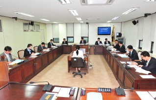 6대의회 복지건설위원회 회기모습 대표이미지