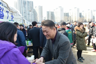 시민일보 제정 제4회 의정대상 수상(가족 대리 수상) 대표이미지