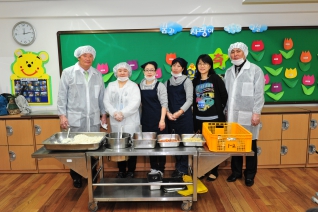 초등학교 무상급식 배식봉사(양원초등학교) 대표이미지
