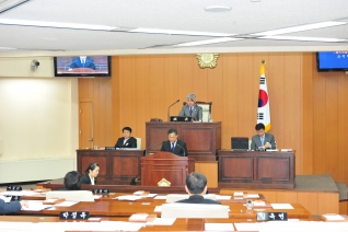 제211회 임시회 2차 본회의  대표이미지
