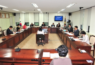 6대의회 행정재경위원회 회기모습 대표이미지
