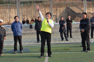 구의회 구청간 친선 축구대회 개최(해누리축구장) 대표이미지