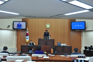 제214회 임시회 본회의 2 대표이미지