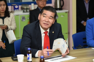 체조교실회원 양천구의회 방문 대표이미지