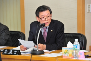 2011년 복지건설위원회 행정사무감사 모습 대표이미지