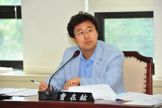 2011년도 예산결산특별위원회 회의진행 모습 대표이미지
