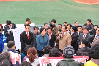 현장시장실 목동야구장 소음대책 현장 방문 대표이미지