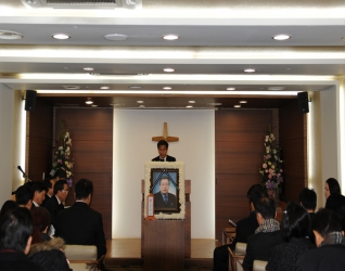 고 김기천의원 장례추도식 예배 이성국의장 추도사 낭독 대표이미지