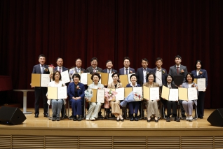 제9회 전국동시지방선거 당선증 교부식