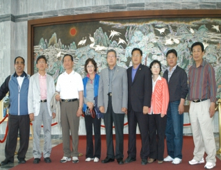 양천구의회 복지건설위원회 지방의회 비교시찰

 - 시찰목적
   . 위원회 중심으로 타 자치단체 의회의 운영 현황 시찰
   . 위원회 공동관심사항에 대한 상호의견교환과 교류협력
   . 지방도시 기반, 환경, 복지시설 등 운영실태 비교시찰
 
 - 시찰기간 : 2009. 5.20 ~ 5.22  대표이미지