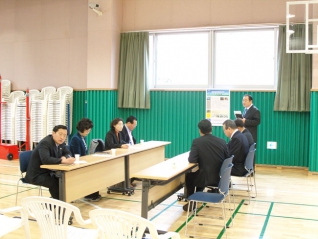 제171회 임시회 중 목동체육센터 현장 의정활동 하는 모습 대표이미지