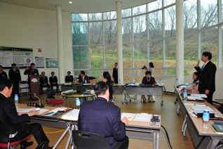 행정재경위원회 행정사무감사 선서모습 대표이미지