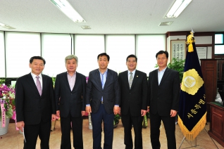 양천구의회 후반기 의장단 회의 모습 대표이미지
