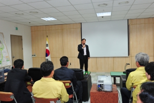 2012년 을지연습 상황실 양천구의회 강웅원의장 방문 대표이미지