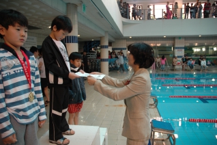 제9회 양천구청장배 수영대회

- 일시 : 2009.5.17(일) 10:00
- 장소 : 양천구민체육센터
- 주최 : 양천구 수영연합회 대표이미지