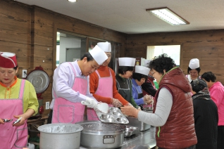 신목종합사회복지관 경로식당 급식봉사 대표이미지