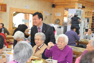목4동 경로당 어르신 무료 점심식사(착한낙지) 대표이미지