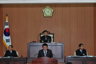 제196회 양천구의회 임시회 제2차 본회의 구정질문 모습 대표이미지