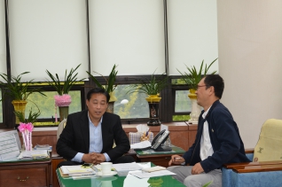 서울신문 기자 인터뷰 대표이미지