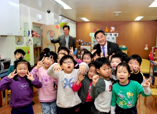 행정사무감사 현장방문 모습 대표이미지