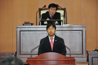 양천구의회 제197회 임시회 제2차본회의 조재현의원 심사보고 대표이미지