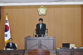 위형운의장 제192회 임시회  개회식 진행 모습 대표이미지