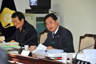 제204회 양천구의회 제2차본회의 예산결산특별위원회 모습 대표이미지