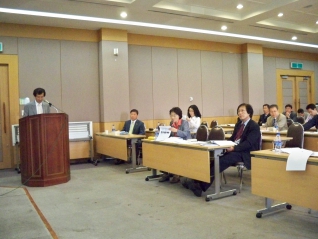 새로운 지방선거의 지평 - 매니페스토 -
양천구의회 경영숙 의원 제3회 전국기초지방자치단체장
매니페스토 우수사례 경진대회 심사위원으로 참석 대표이미지