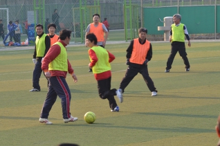 구의회 구청간 친선 축구대회 개최(해누리축구장) 대표이미지