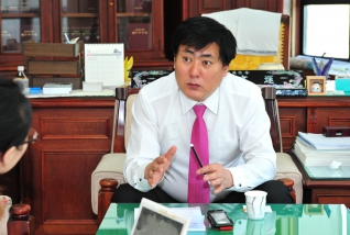경향매일 신년 기자인터뷰 대표이미지