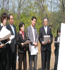 o 제182회 양천구의회 임시회 복지건설위 의정활동
 - 일  시 : 2009. 4. 28(목) 09:30 ~
 - 대  상 : 복지건설위원회 위원 및 구청 관계공무원
 - 방문지
   . 구립노인요양시설 건립 현장(사회복지과)
   . 신정3동지구 국민임대주택단지 건설현장(균형개발과)  대표이미지