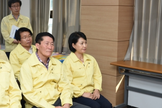 메르스 비상대책상황실 방문 대표이미지