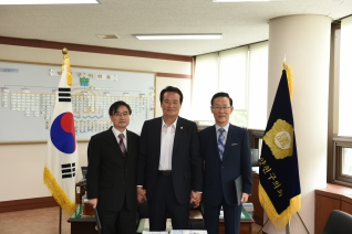 입법, 법률 고문 위촉식 대표이미지